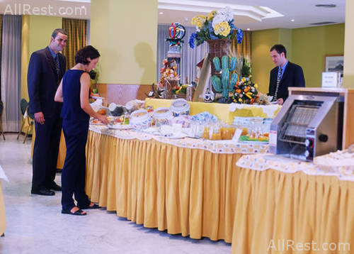 Tryp Iberia 6